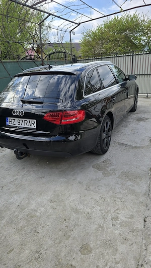 Audi A4 B8 2.0 Multitronic - imagine 3