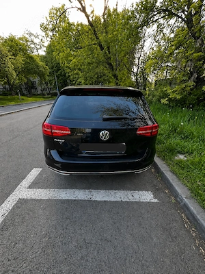 Volkswagen Passat 2.0 TDI Highline - imagine 11