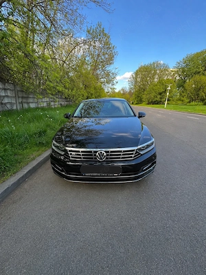 Volkswagen Passat 2.0 TDI Highline - imagine 10