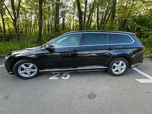 Volkswagen Passat 2.0 TDI Highline - imagine 8