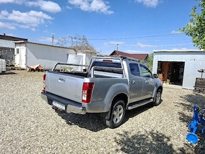 Isuzu dmax LS ( hilux) 