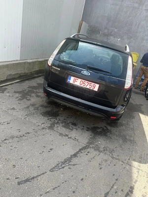 Ford Focus 2010 2.0 bezina - imagine 7