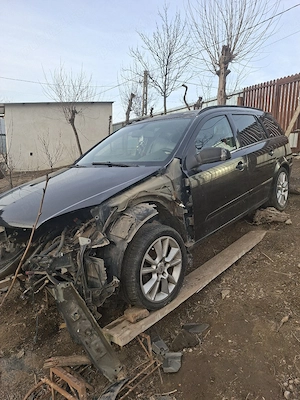 Dezembrez Opel astra H - imagine 2