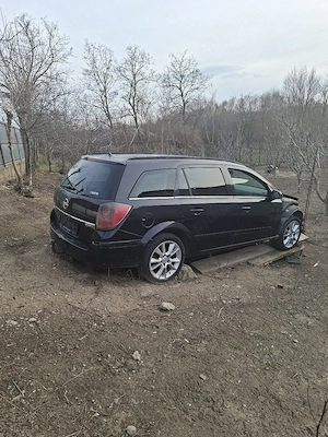 Dezembrez Opel astra H - imagine 5