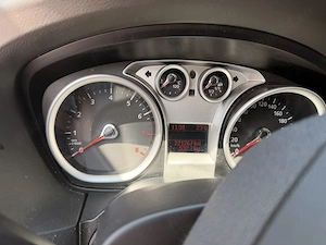 Ford Focus 2010 2.0 bezina - imagine 4