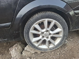 Dezembrez Opel astra H