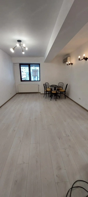 Închiriez apartament  2 camere- Piata Unirii, parțial mobilat