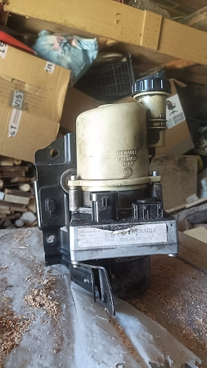Vand Pompa Servodirectie Electrica Logan I - 2004