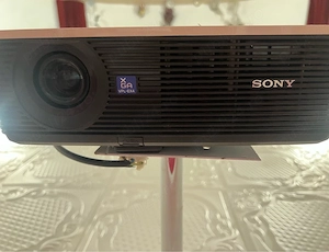 Videoproiector SONY VPL-EX4