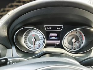 Mercedes CLA 180 Shooting Brake - imagine 10