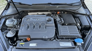 Volkswagen Golf VII 1.6 TDI BlueMotion Euro 5 - imagine 8