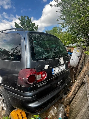 Dezmembrez Volkswagen Sharan An 2008 + Motor 1.9TDI - imagine 3