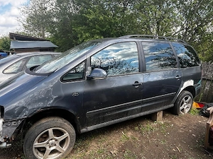 Dezmembrez Volkswagen Sharan An 2008 + Motor 1.9TDI