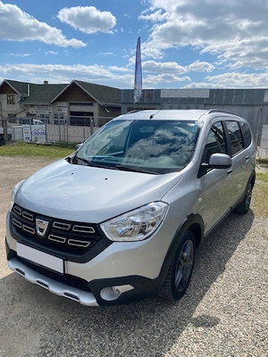 Dacia Lodgy Stepway 1.6 Benzina 7 locuri 2019 - imagine 9