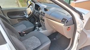 Renault Symbol Thalia 2009 1.2 benzina 130000 km ofer certificat fiscal  - imagine 5