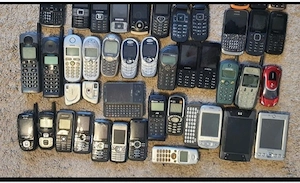 Vand din colectie de telefoane vintage Nokia Motorola Bosch Panasonic Ericsson Siemens - imagine 3