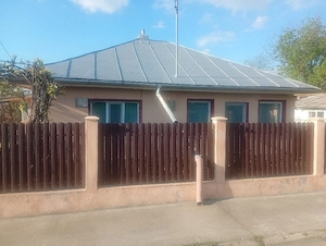 Casă+teren intravilan de vânzare,cu deschidere la șosea 30 me ,în Călărași  ,str Porumbeilor!! - imagine 2