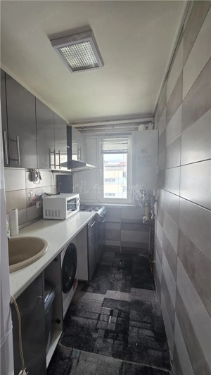 Apartament 3 camere semidecomandat, CT, separatie apa, mobilat, utilat - Craiovita - imagine 10
