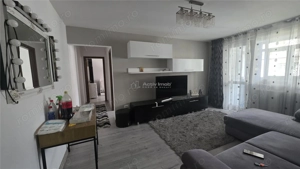 Apartament 3 camere semidecomandat, CT, separatie apa, mobilat, utilat - Craiovita