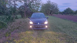 Renault Clio 1.5 Dci Euro 4 An 2006 - imagine 2
