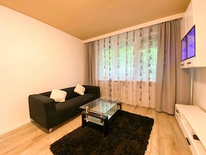 Garsoniera decomandata zona Drumul Taberei, parter, Aleea Campul cu flori, metrou Valea Ialomitei 