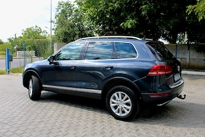 VW Touareg  3.0 tdi 4x4 - imagine 3