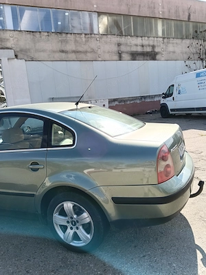 Vând Volkswagen passat b5.5 - imagine 2