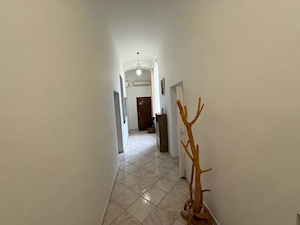 apartament 4 camere - imagine 3