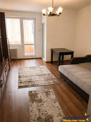Garsoniera de inchiriat  cu balcon, Tractorul, Brasov