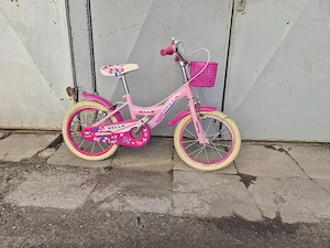 vand bicicleta de fetițe 