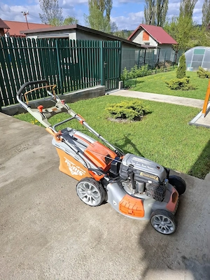Masina de tuns gazon Ruris RX441S