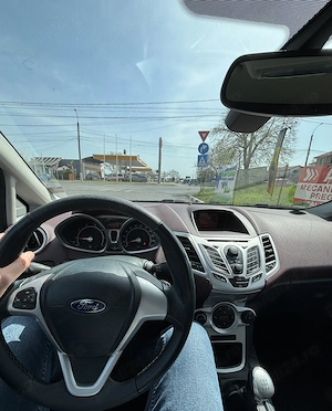 Vând Ford Fiesta benzină - imagine 4