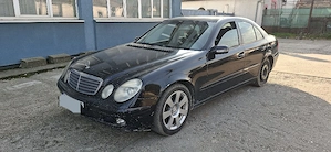 Dezmembrez Mercedes E class w211 e220cdi automat - imagine 5
