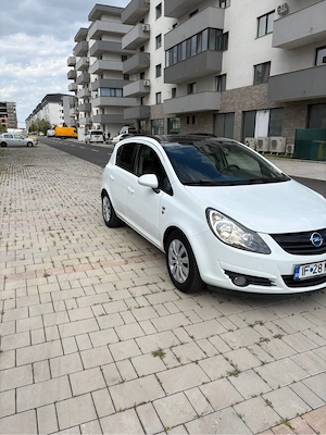Opel Corsa D 2010 euro 5 - imagine 2