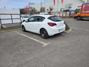 Opel Astra J Cosmo 2010 Hatch   1.7 CDTI 125CP   Manual   AFL Bi-Xenon