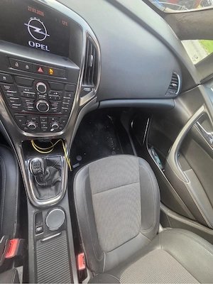 Opel Astra J Cosmo 2010 Hatch   1.7 CDTI 125CP   Manual   AFL Bi-Xenon - imagine 7