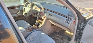 Dezmembrez Mercedes E class w210 2.2cdi automat.  - imagine 3