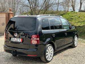 volkswagen Touran 2009 R line 7 locuri 2.0 TDI - imagine 4