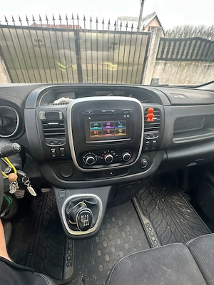 Renault trafic 2.0 tdi 2021 - imagine 7