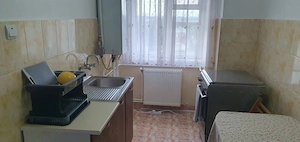 Închiriez apartament regim hotelier - imagine 2