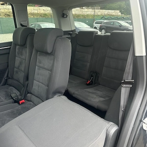 Volkswagen Touran 2012 Highline 2.0 TDI 170CP DSG 7 Locuri | Rate   Transport   Numere - imagine 17