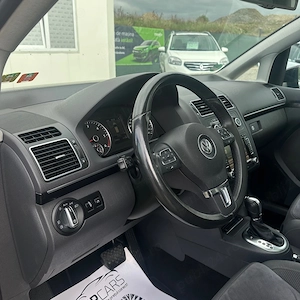 Volkswagen Touran 2012 Highline 2.0 TDI 170CP DSG 7 Locuri | Rate   Transport   Numere - imagine 14