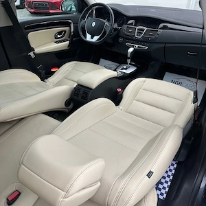 Renault Laguna 2.0 dCi 2012 Automat 173CP Initiale Paris | Rate   Transport   Numere - imagine 15