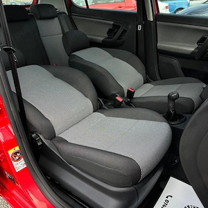 Skoda Fabia 1.2 HTP 2011 Manual 85.000KM | Rate   Numere   Transport - imagine 15