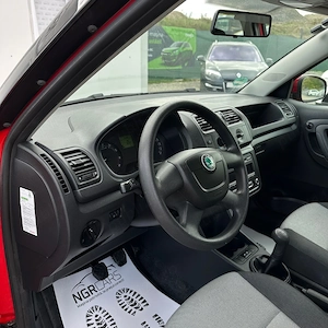 Skoda Fabia 1.2 HTP 2011 Manual 85.000KM | Rate   Numere   Transport - imagine 14