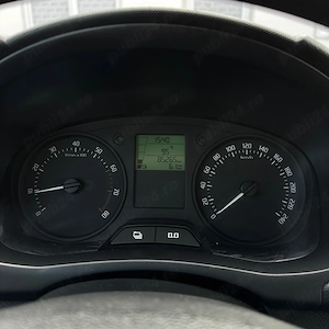 Skoda Fabia 1.2 HTP 2011 Manual 85.000KM | Rate   Numere   Transport - imagine 20