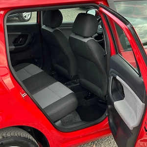 Skoda Fabia 1.2 HTP 2011 Manual 85.000KM | Rate   Numere   Transport - imagine 12