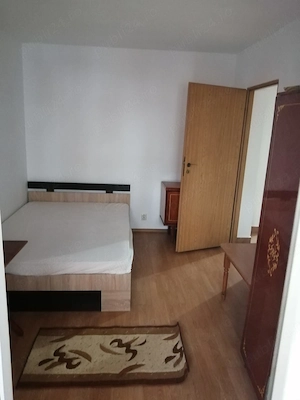Închiriez apartament  - imagine 4