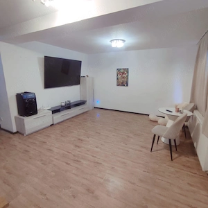 Închiriez casa 4 camere - imagine 3