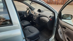 Vând Toyota Yaris diesel model 2004 - imagine 5